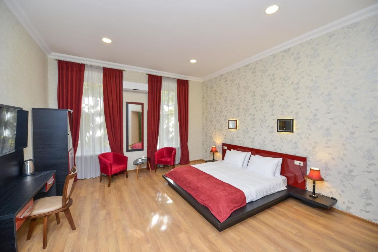 Отель Hotel Giardino di Rose Тбилиси